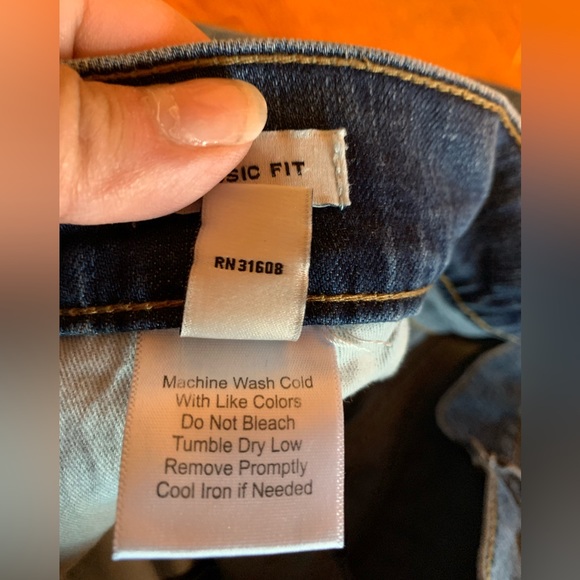 Joseph Abboud Classic Fit Dark Denim Jeans - Size: 38 x 32 - Picture 5 of 5